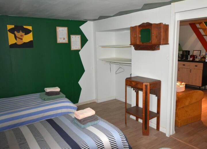 Le Vert Nomade Glomel Exterior foto